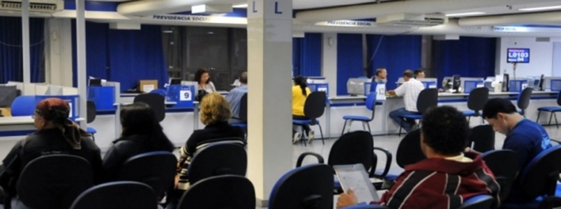 INSS convoca 178 mil beneficiários de auxílio-doença e aposentados para perícia
